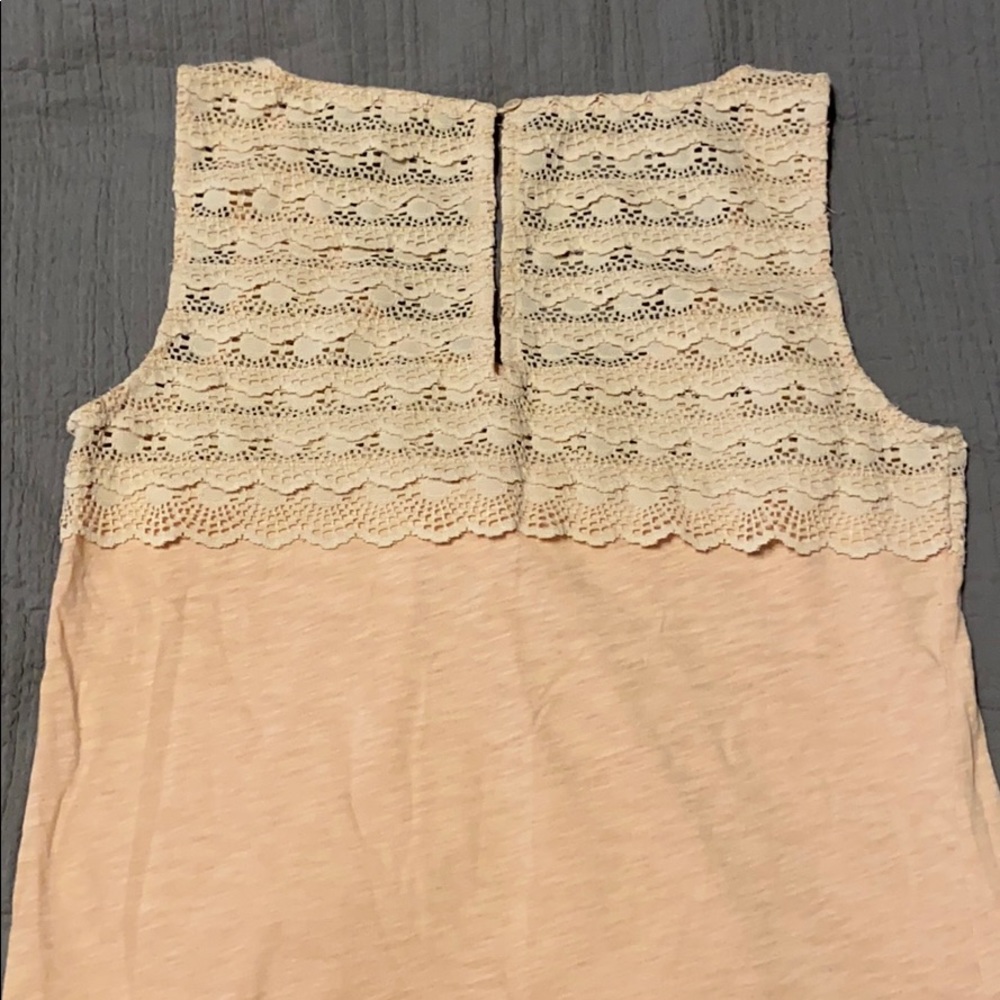 Adorable J. Crew Top - Picture 5 of 6